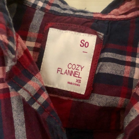 Super comfy flannel top! - Picture 2 of 3
